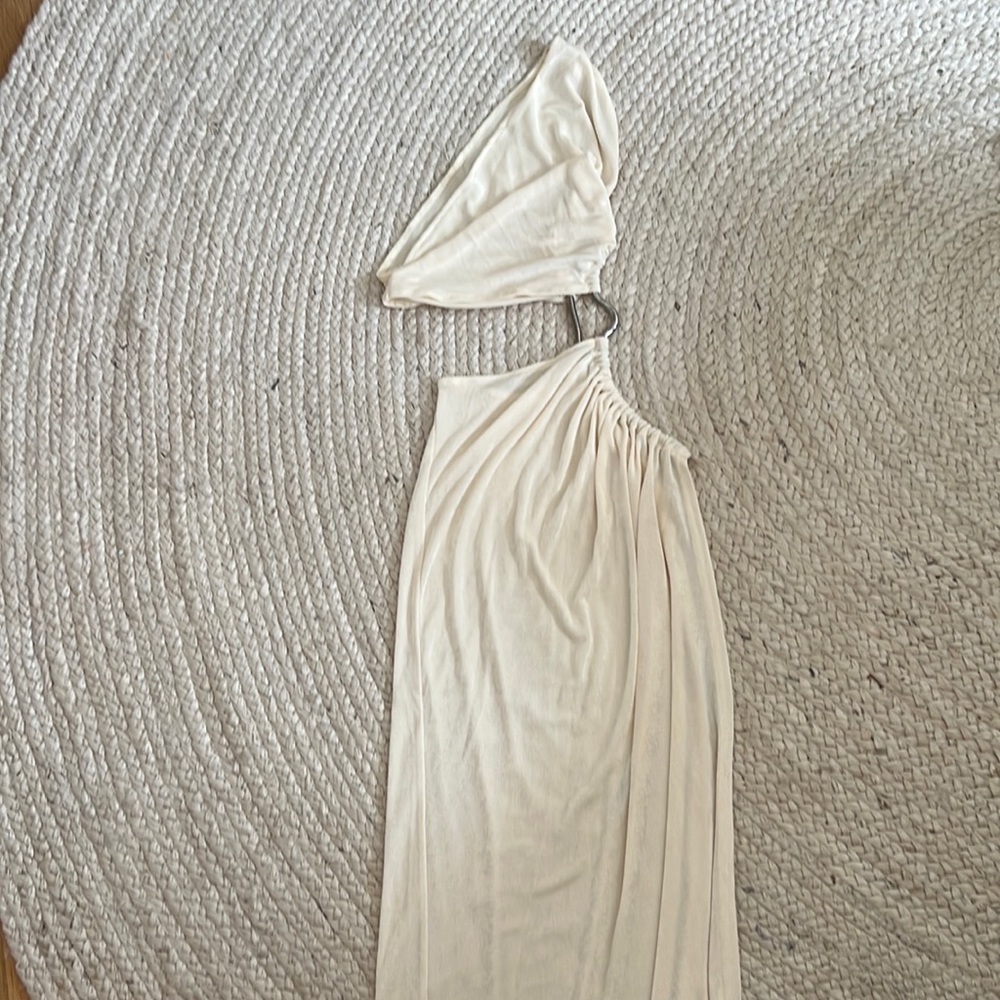 Brand new and never worn: Beach coverup